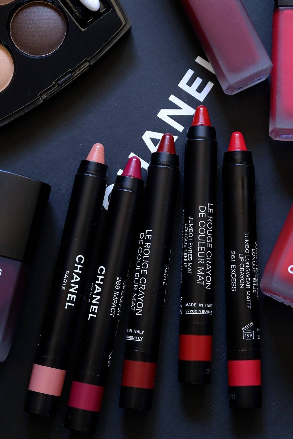 chanel le rouge crayon de couleur